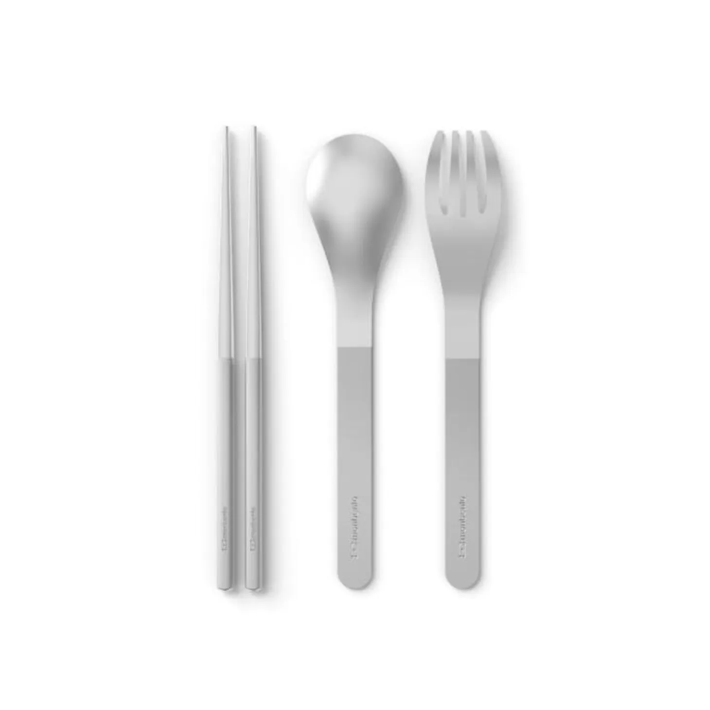 mb_slim_box_trio_baguettes_vert_natural_5.webp Monbento Mb Slim Box Trio Baguettes Vert Natural> Couverts En Métal